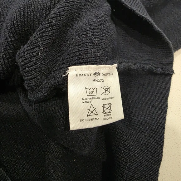 Brandy Melville Black Button-Up Cardigan - Picture 3 of 6